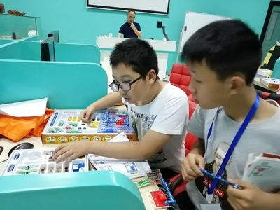 市科协温州科技馆2019年青少年“AI科技创客夏令营” 开班啦!